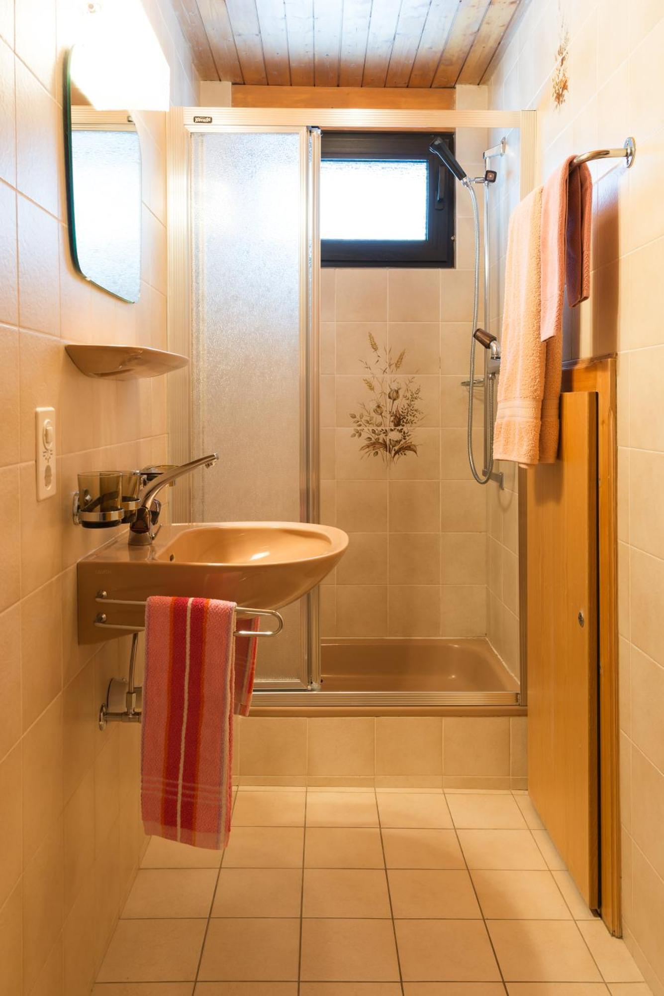 Ferienhaus Adonis Saas-Grund Room photo